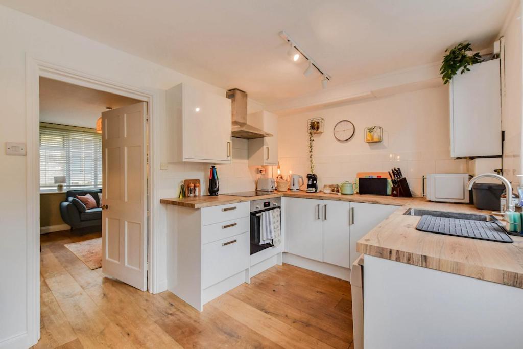 Cheerful 3 Bed Grade II Central Cottage Cirencester Luaran gambar