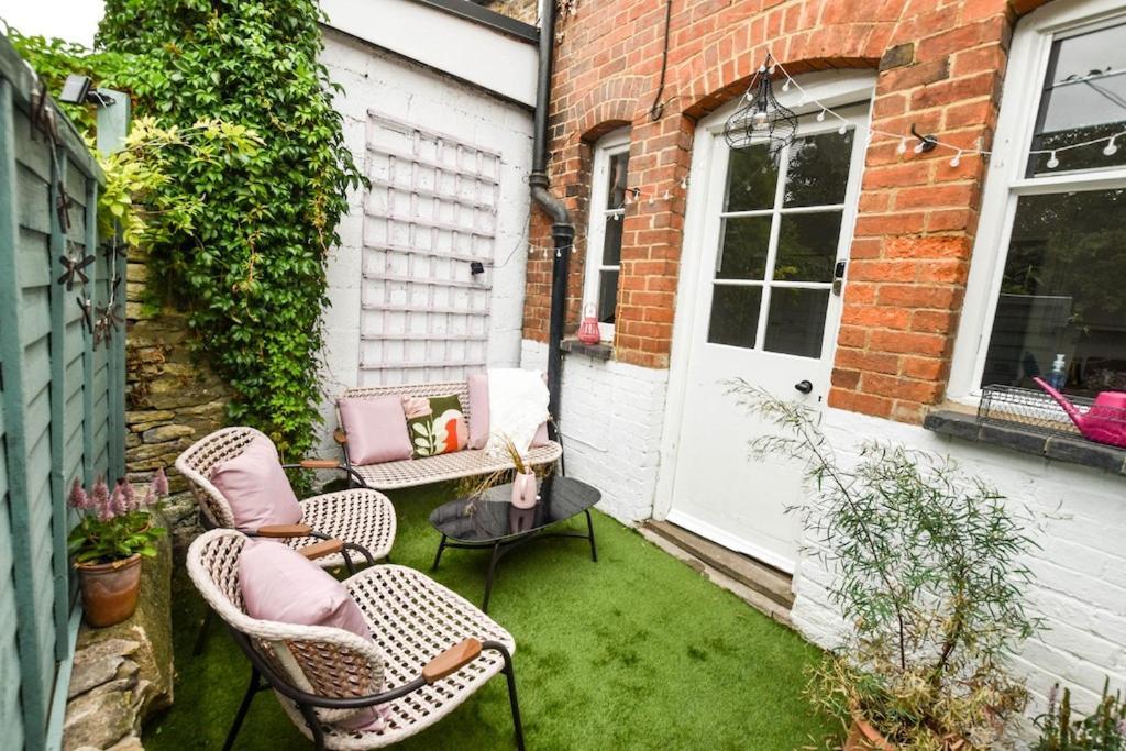 Cheerful 3 Bed Grade II Central Cottage Cirencester Luaran gambar