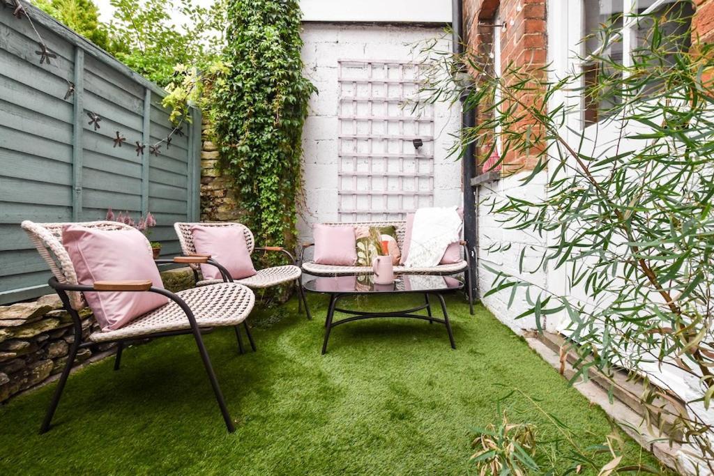 Cheerful 3 Bed Grade II Central Cottage Cirencester Luaran gambar