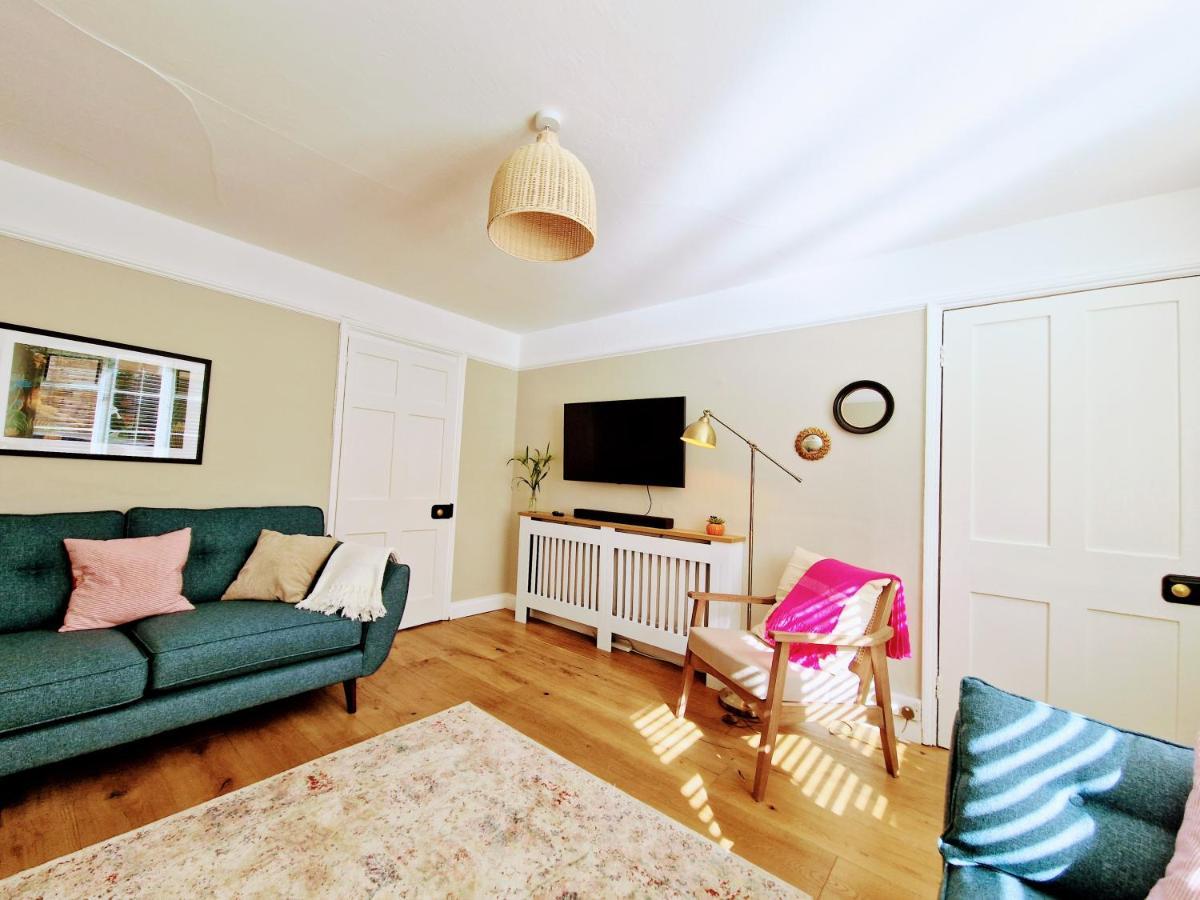 Cheerful 3 Bed Grade II Central Cottage Cirencester Luaran gambar